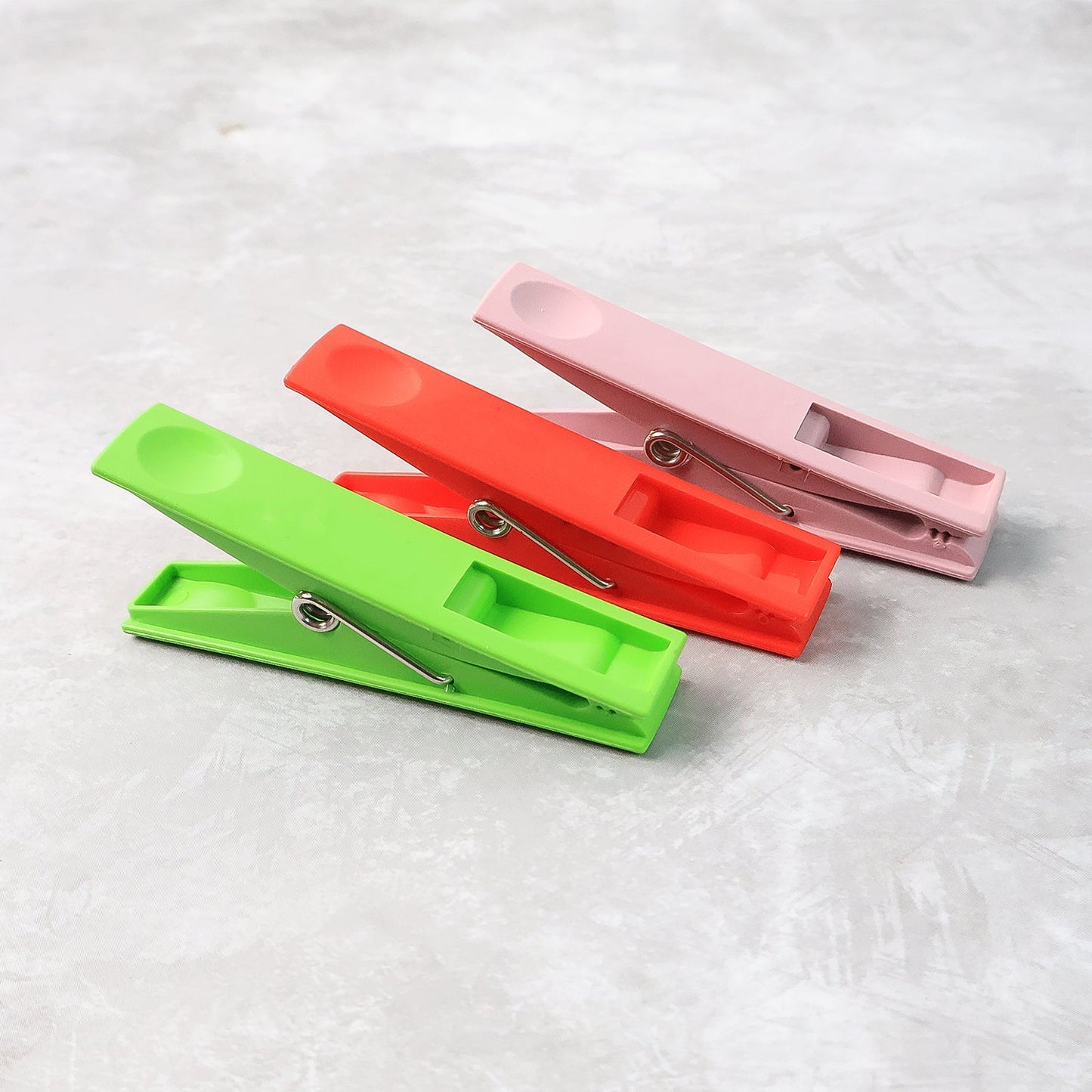 Cloth Clips Set of 12 – Strong Grip Plastic Laundry Pegs with Stainless Steel