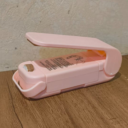 Mini Plastic Bag Sealer – Portable Heat Sealing Machine (Battery Operated / 1 Pc)