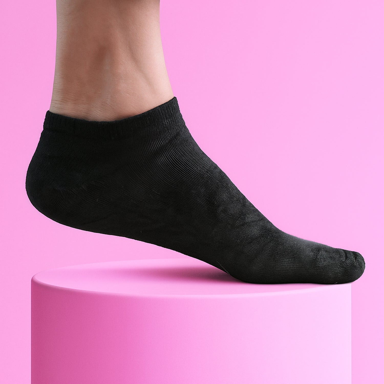 Liner socks with heel grip