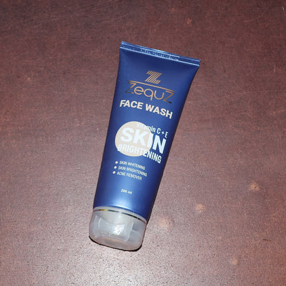 Zequz Vitamin C + E Brightening Face Wash - (200 ML)