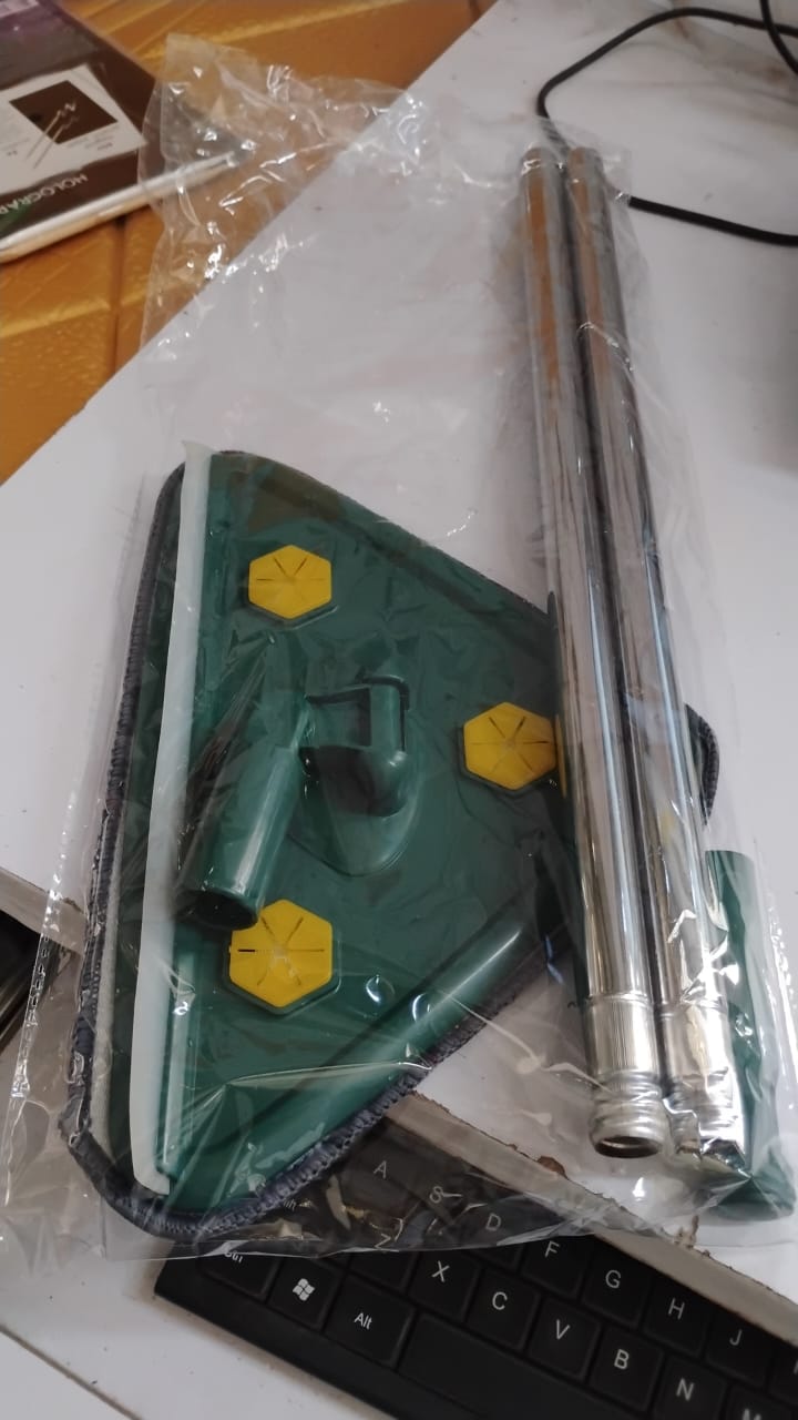 2-in-1 Extendable Triangle Mop – 360° Rotating Telescopic Mop (1 Pc)