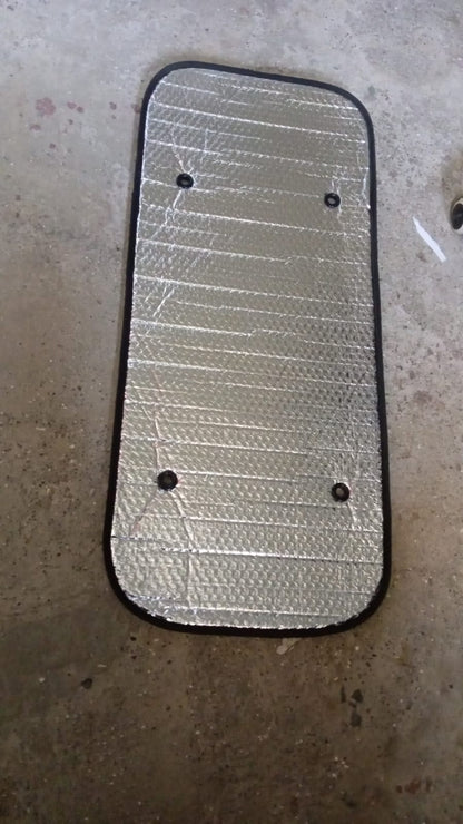 Car Windshield Sun Shade, Keeps Your Vehicle Cool Sunshade for Cars, SUV(80×35 Cm)