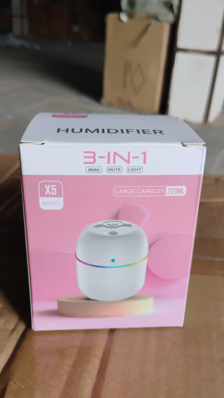 Portable Mini USB Humidifier with Light – Cool Mist & Essential Oil Diffuser (250ML)